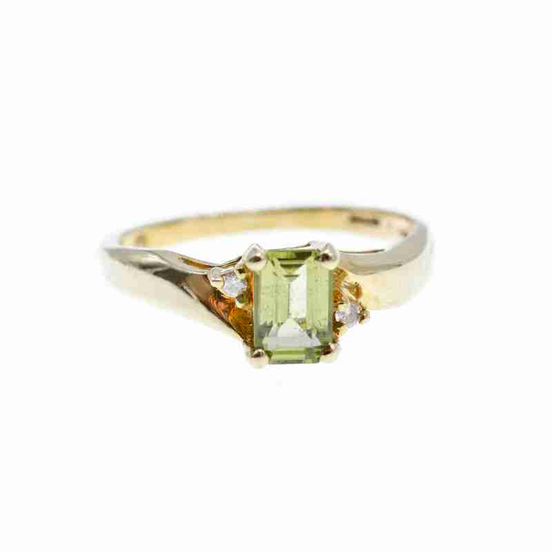 Sky Jewelry Золотое кольцо с Хризолитом и Бриллиантами    Классика
