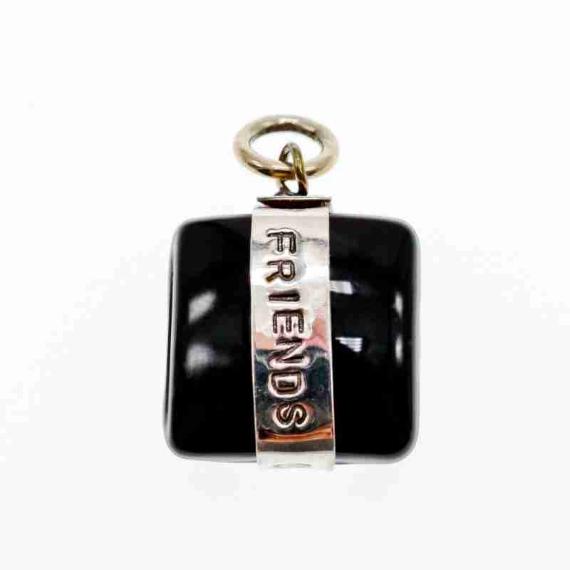 Sky Jewelry Серебряный  кулон с ониксом  Friends