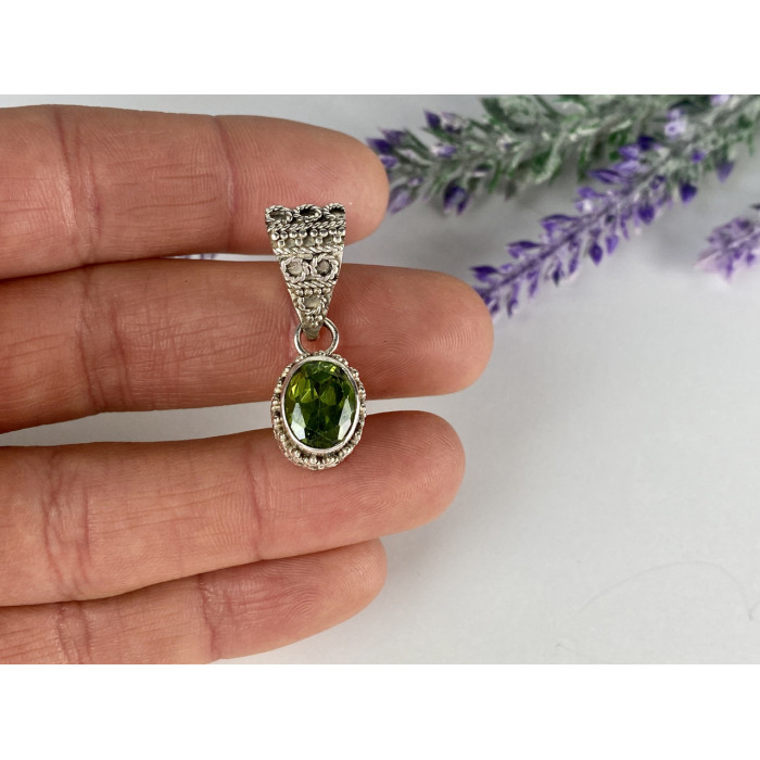 Sky Jewelry Серебряный кулон с султанитом  Винтаж