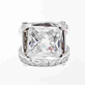Sky Jewelry Серебряное кольцо 925 пробы с фианитами    Блеск Алмаза