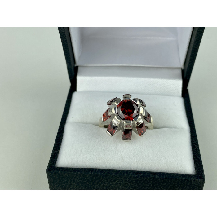 Sky Jewelry Серебряное кольцо с камнями спессартин  Цветок