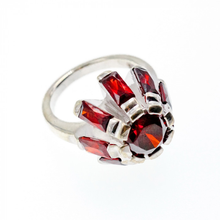 Sky Jewelry Серебряное кольцо с камнями спессартин  Цветок