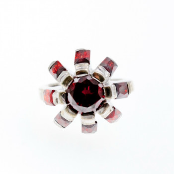 Sky Jewelry Серебряное кольцо с камнями спессартин  Цветок