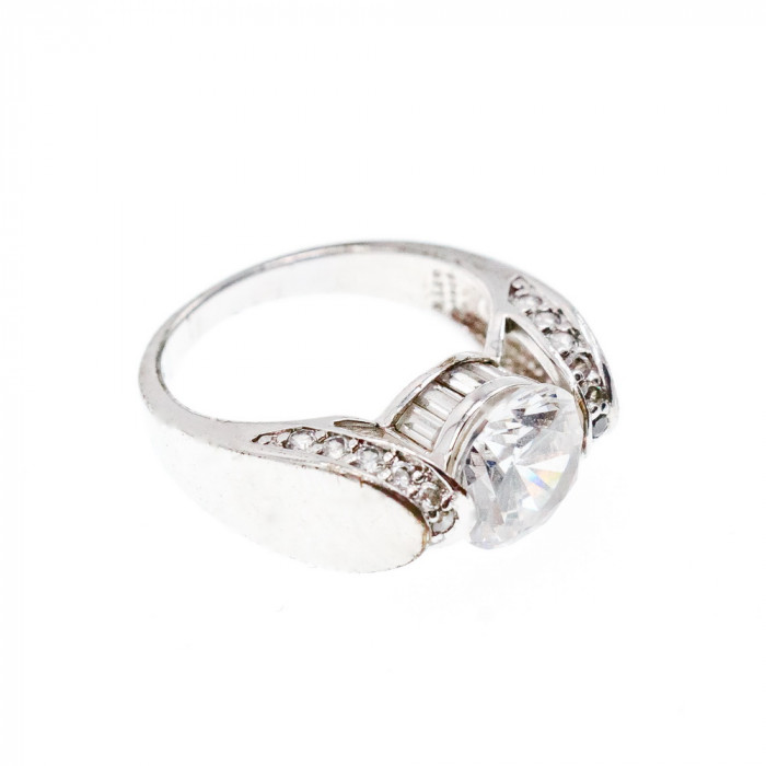 Sky Jewelry Серебряное кольцо 925 пробы с Фианитами    Круг