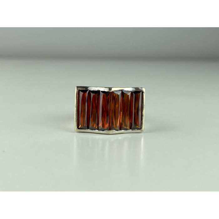 Sky Jewelry Серебряное кольцо с камнем спессартин    Восторг