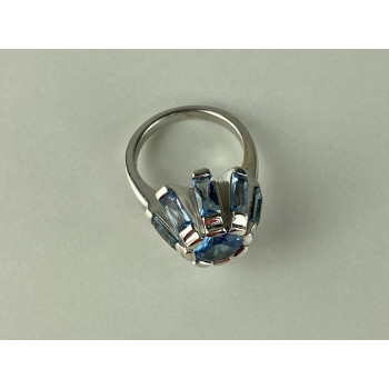 Sky Jewelry Серебряное кольцо с камнями голубая шпинель  Цветок