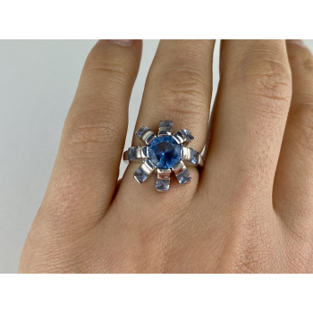 Sky Jewelry Серебряное кольцо с камнями голубая шпинель  Цветок