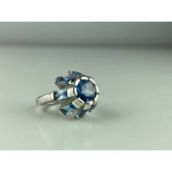 Sky Jewelry Серебряное кольцо с камнями голубая шпинель  Цветок