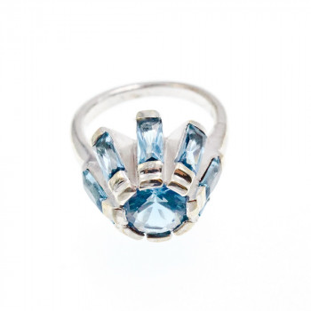 Sky Jewelry Серебряное кольцо с камнями голубая шпинель  Цветок