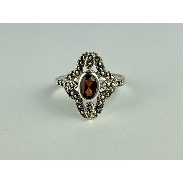 Sky Jewelry Серебряное кольцо с Альмандином и Марказитом