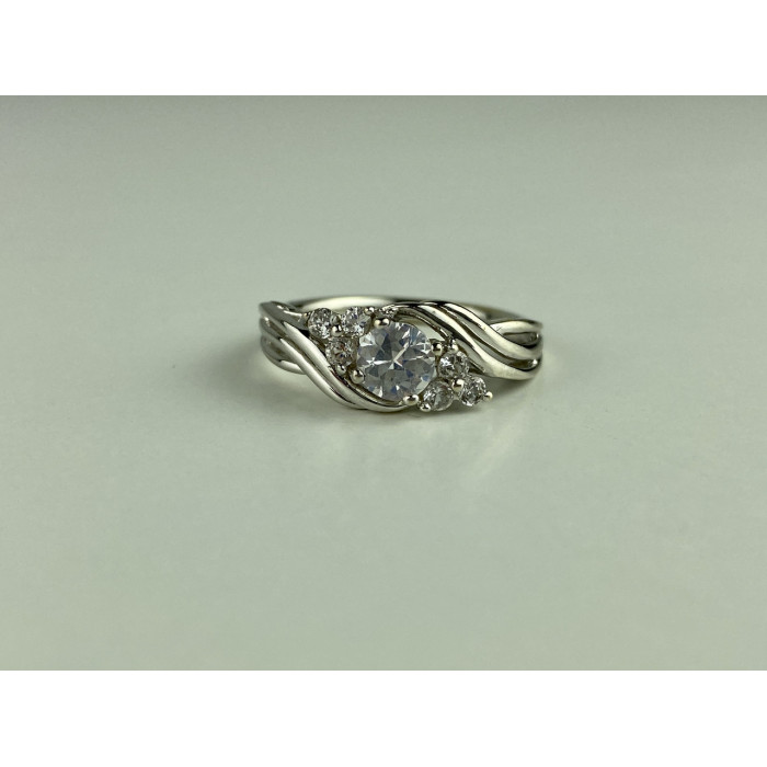 Sky Jewelry Серебряное кольцо 925 пробы с белым сапфиром   Любовь