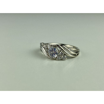 Sky Jewelry Серебряное кольцо 925 пробы с белым сапфиром   Любовь