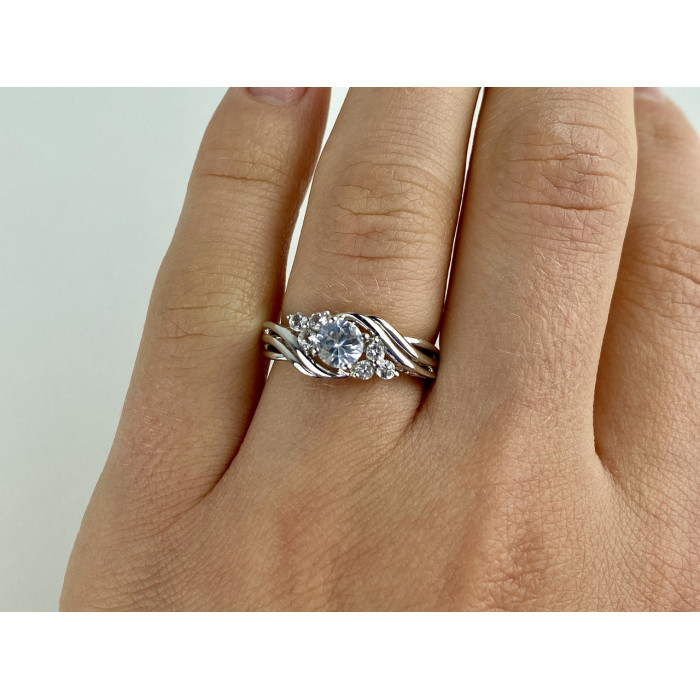 Sky Jewelry Серебряное кольцо 925 пробы с белым сапфиром   Любовь