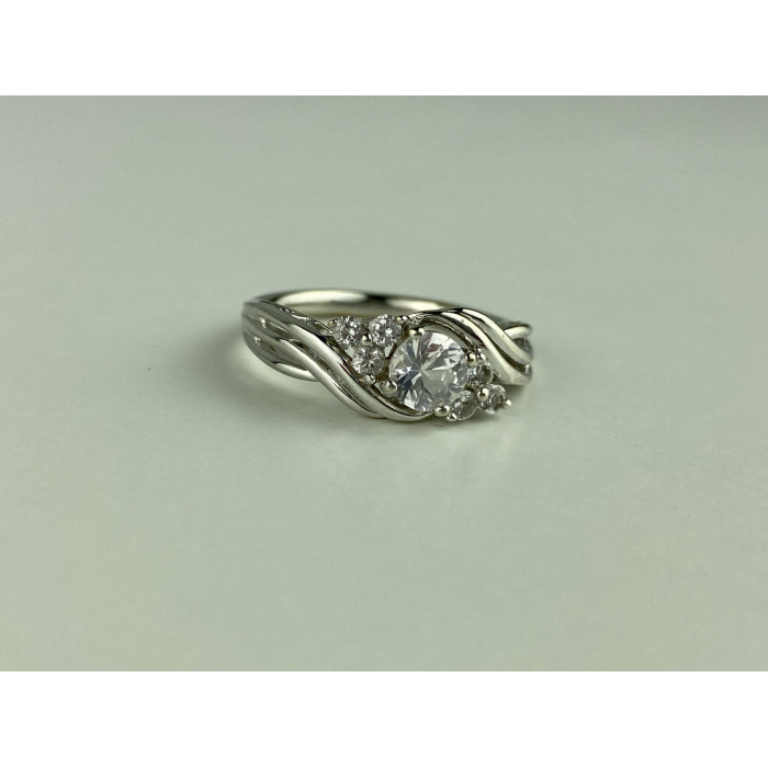 Sky Jewelry Серебряное кольцо 925 пробы с белым сапфиром   Любовь