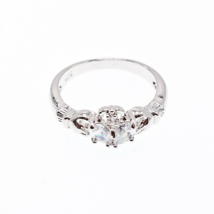 Sky Jewelry Серебряное кольцо 925 пробы с фианитами Любовь