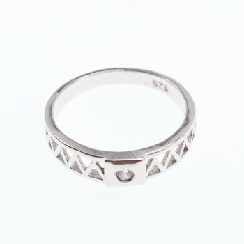 Sky Jewelry Серебряное кольцо 925 пробы с фианитом  Классика