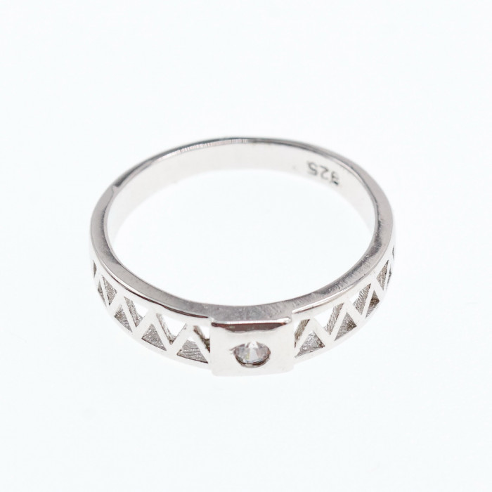 Sky Jewelry Серебряное кольцо 925 пробы с фианитом  Классика