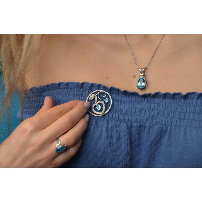 Sky Jewelry Серебряная брошь Sterling c топазом