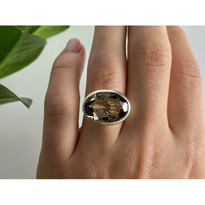 Sky Jewelry Кольцо из серебра с камнем гессонит  Винтаж 22