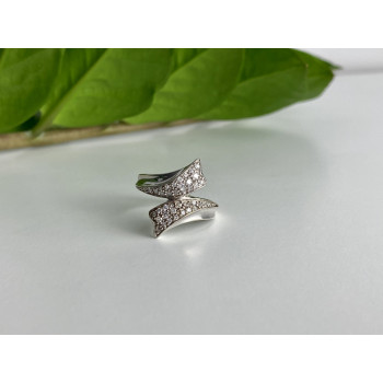 Sky Jewelry Кольцо из серебра с камнями кварц  Невесомость 7778