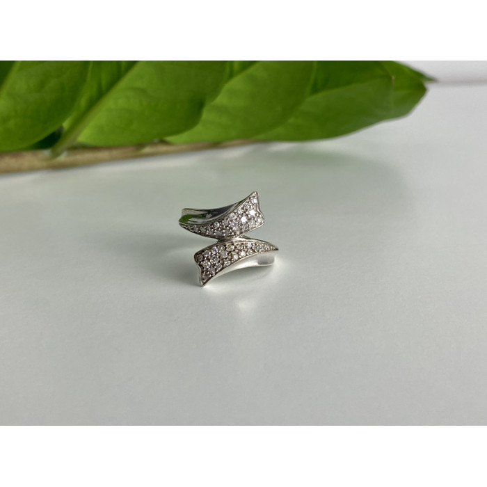 Sky Jewelry Кольцо из серебра с камнями кварц  Невесомость 7778