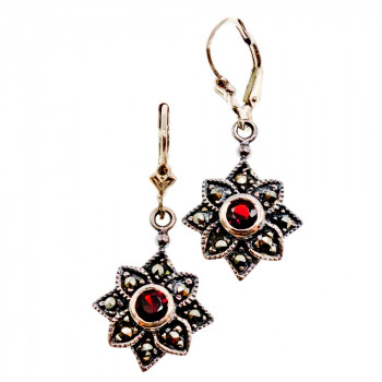 Sky Jewelry Серебряные серьги с камнями гранат и марказит   Цветы