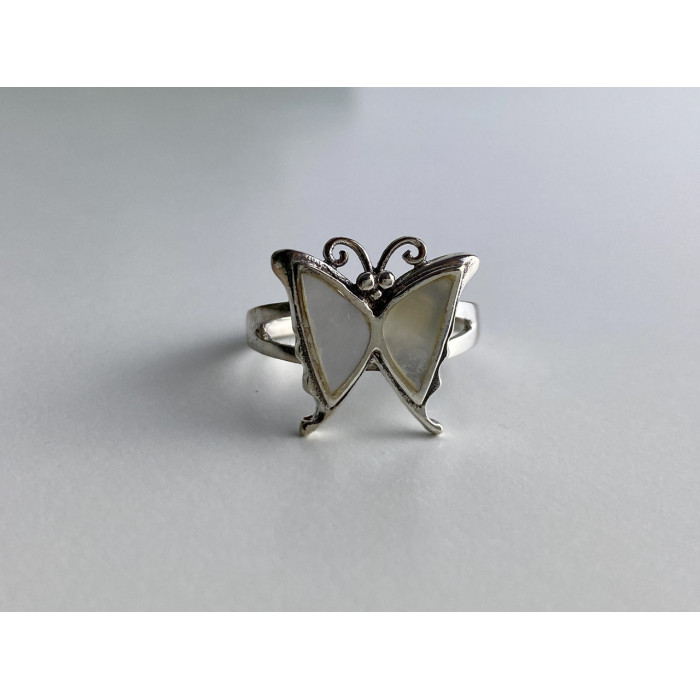 Sky Jewelry Серебряное кольцо с перламутром  Бабочка