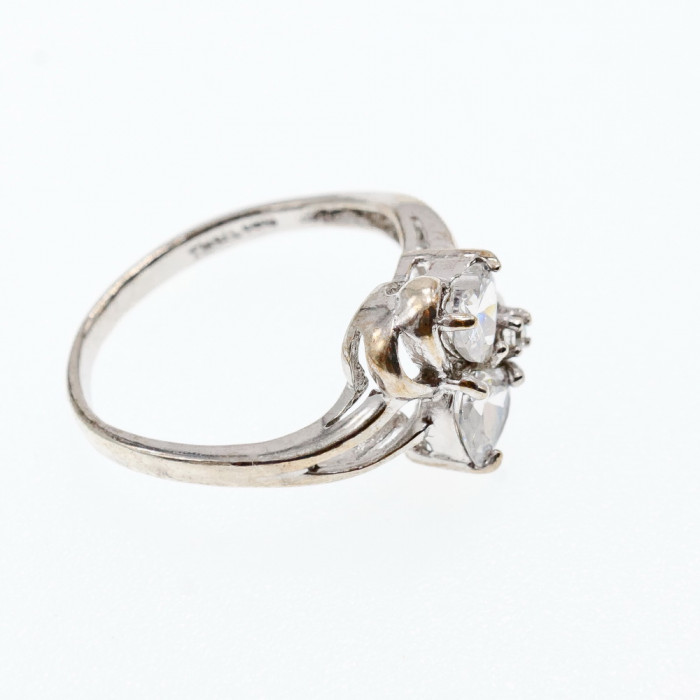 Sky Jewelry Серебряное кольцо 925 пробы с фианитами  Сердца