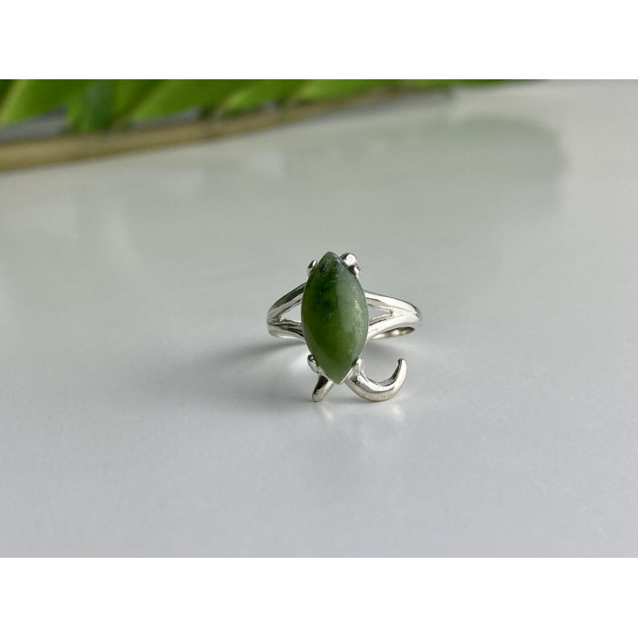 Sky Jewelry Серебряное кольцо с зеленым нефритом   Обаяние