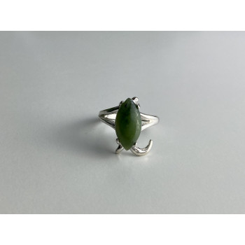 Sky Jewelry Серебряное кольцо с зеленым нефритом   Обаяние