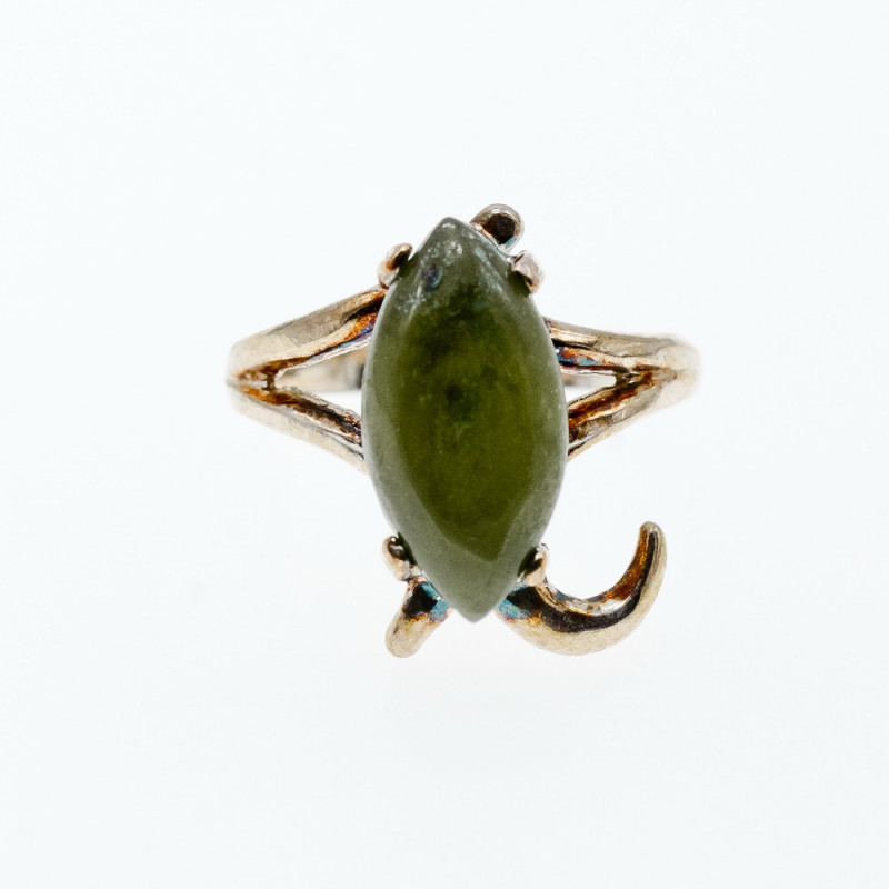 Sky Jewelry Серебряное кольцо с зеленым нефритом   Обаяние