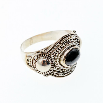 Sky Jewelry Серебряное кольцо с камнем звездчатый сапфир   Винтаж