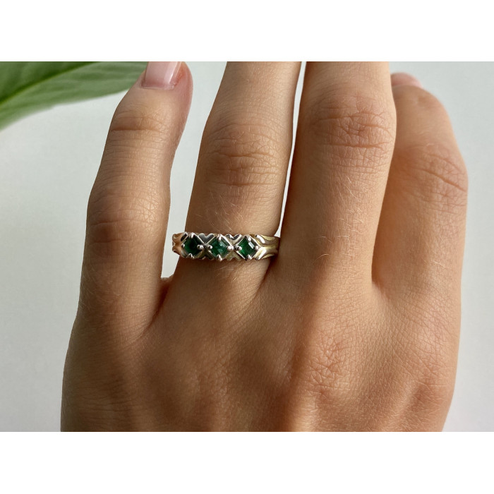 Sky Jewelry Серебряное кольцо с изумрудом   Нежность