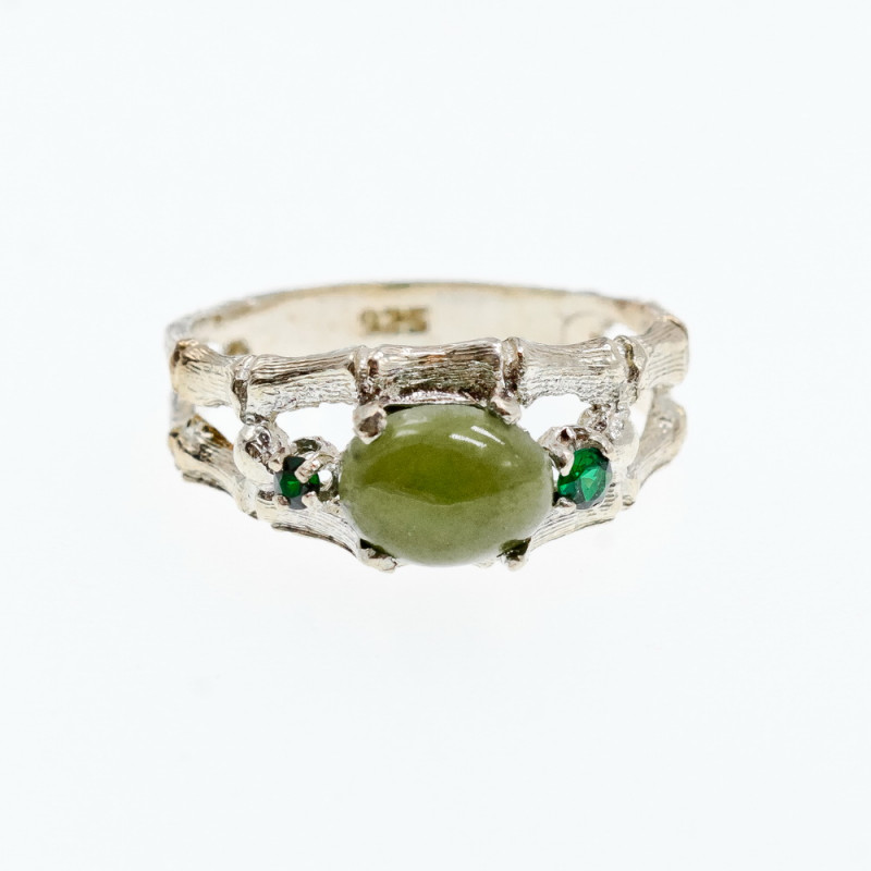 Sky Jewelry Серебряное кольцо с зеленым нефритом и изумрудами