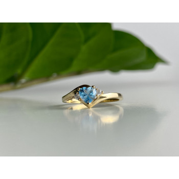 Sky Jewelry Золотое кольцо с голубым и белым топазом  Сердце