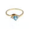 Sky Jewelry Золотое кольцо с голубым и белым топазом  Сердце