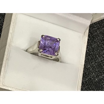 Sky Jewelry Серебряное кольцо с фиолетовым фианитом