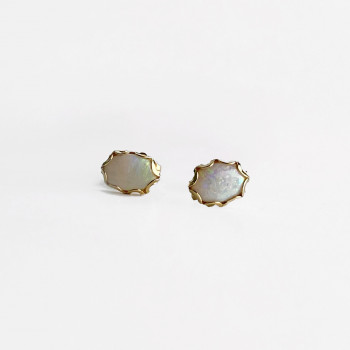 Sky Jewelry Золотые серьги-гвоздики с опалом