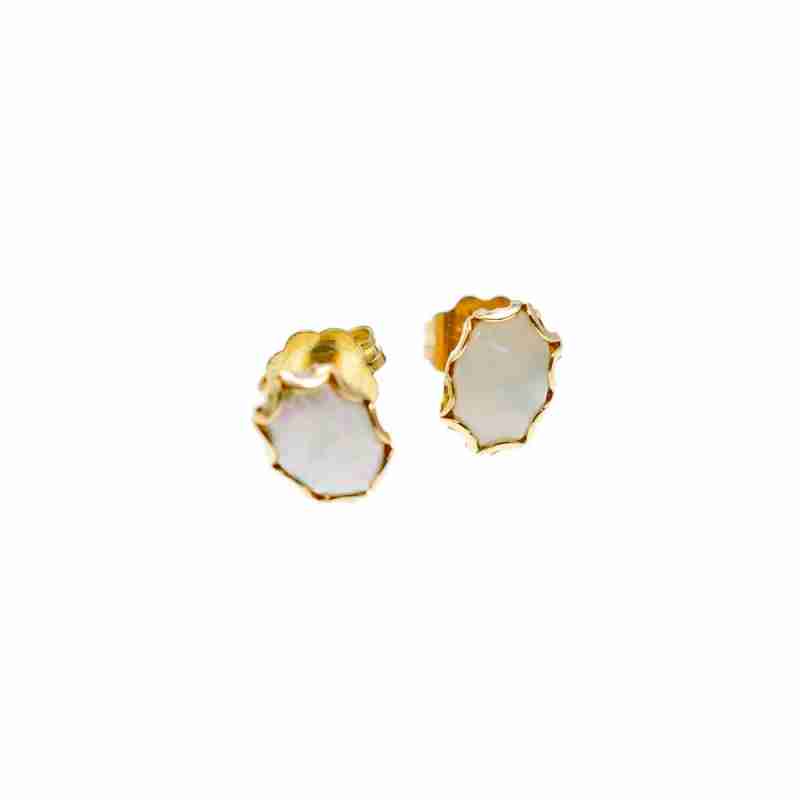 Sky Jewelry Золотые серьги-гвоздики с опалом