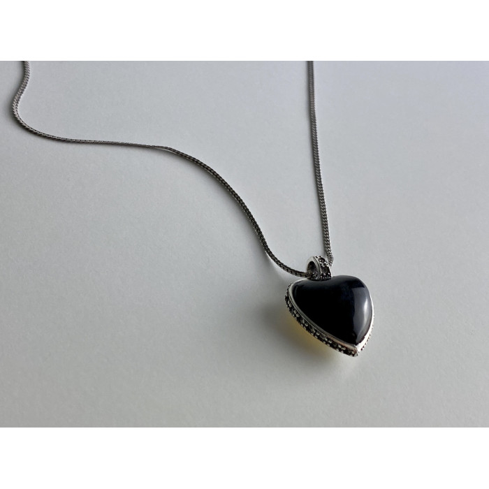 Sky Jewelry Серебряное цепочка с кулоном камни нефрит и перламутр  Сердце