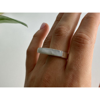 Sky Jewelry Серебряное кольцо с перламутром  Уникальность