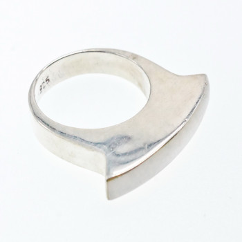 Sky Jewelry Серебряное кольцо с перламутром  Уникальность