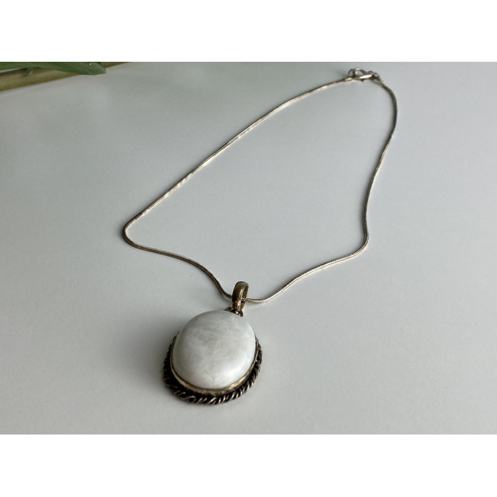 Sky Jewelry Цепочка с кулоном белый агат Винтаж