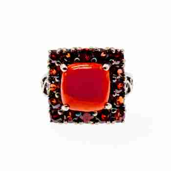 Sky Jewelry Кольцо из серебра с янтарем и гранатом  Восхищение