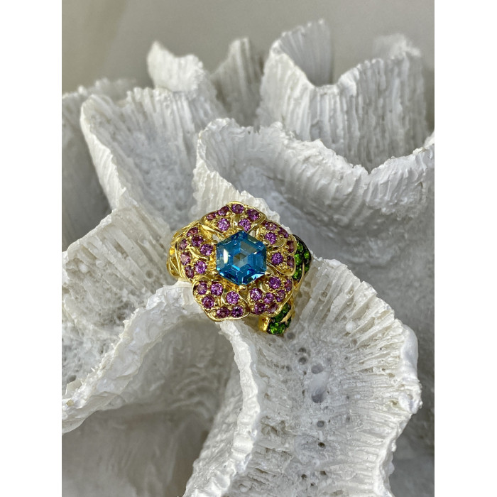 Sky Jewelry Серебряное кольцо в позолоте с топазом хризолитом и шпинелью  Цветы