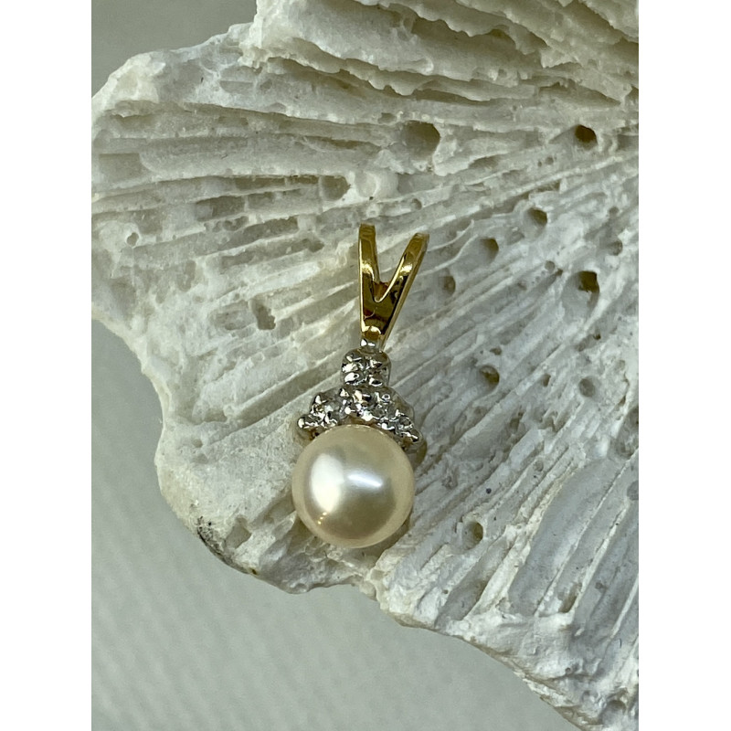 Sky Jewelry Золотой кулон с жемчугом и бриллиантами