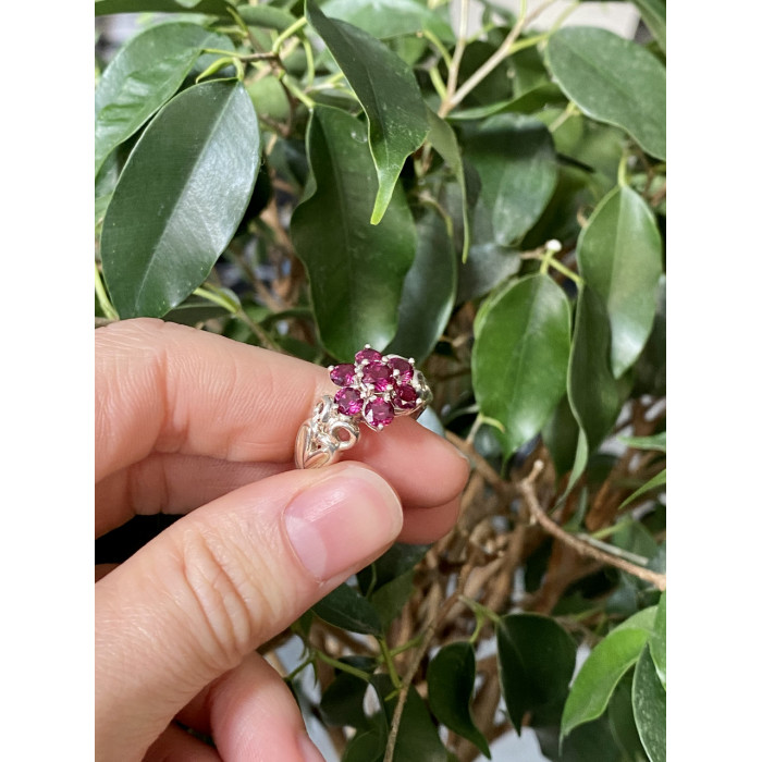 Sky Jewelry Серебряное кольцо со шпинелью  Цветы