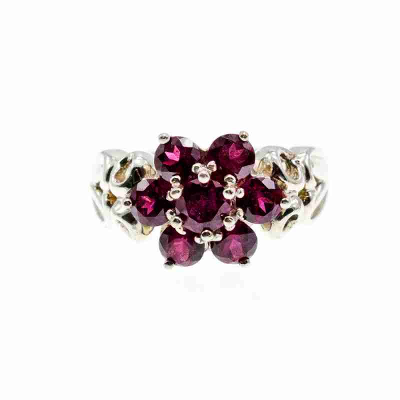 Sky Jewelry Серебряное кольцо со шпинелью  Цветы