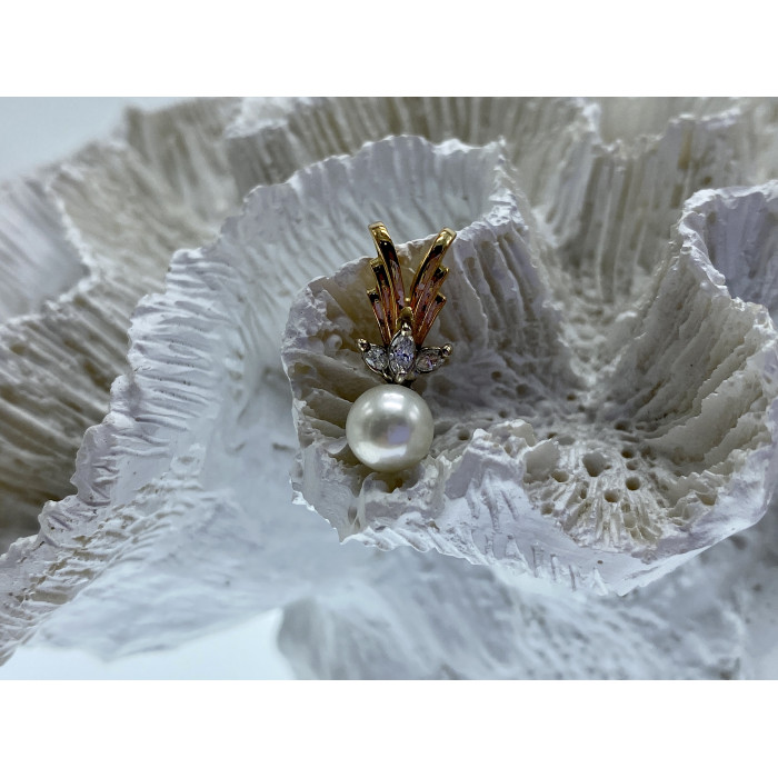 Sky Jewelry Золотой кулон с жемчугом и сапфиром Желание