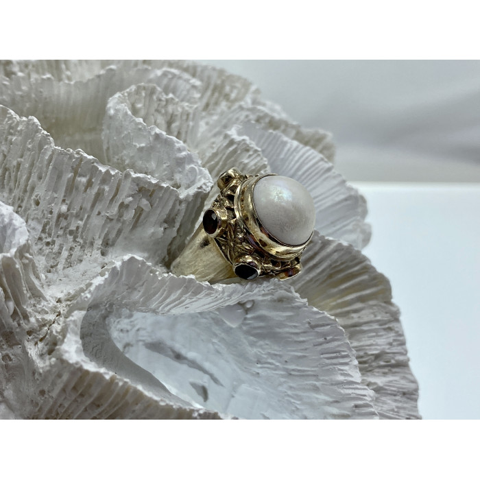 Sky Jewelry Винтажное серебряное кольцо с перламутром и гранатом